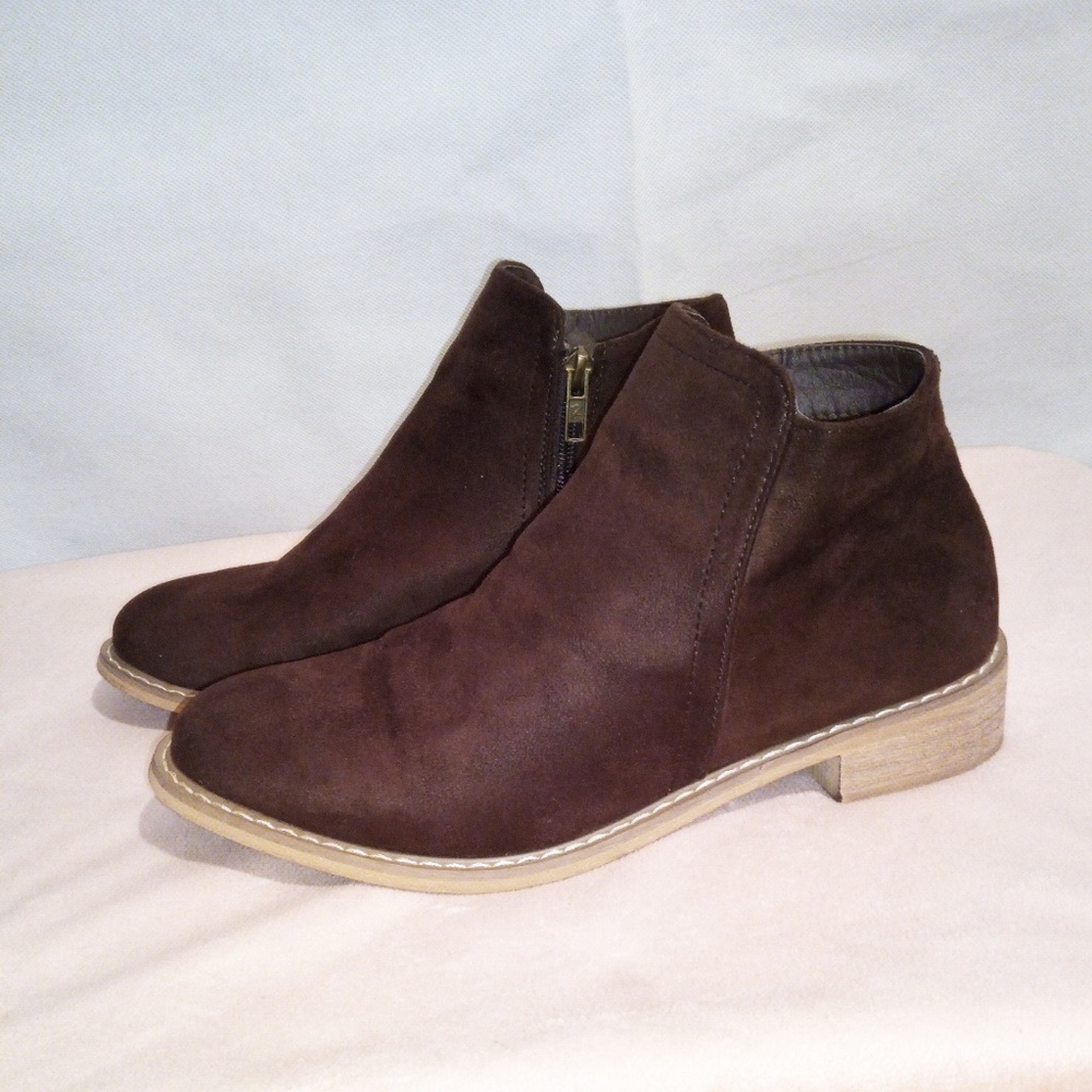 Seven7 Dark Brown Cisco Kid Booties